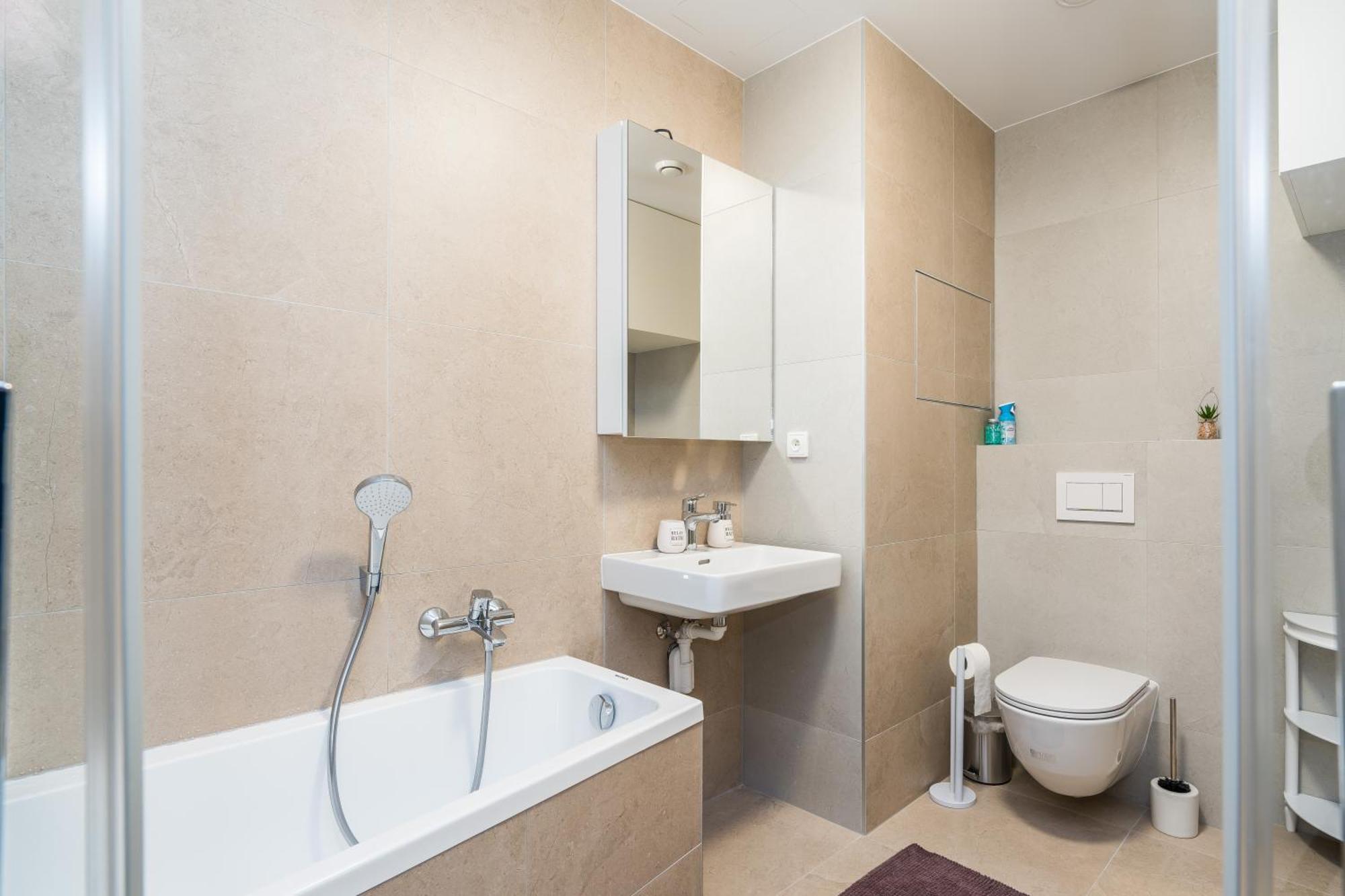 Апартаменты Perla Hradce 401 Градец-Кралове Экстерьер фото